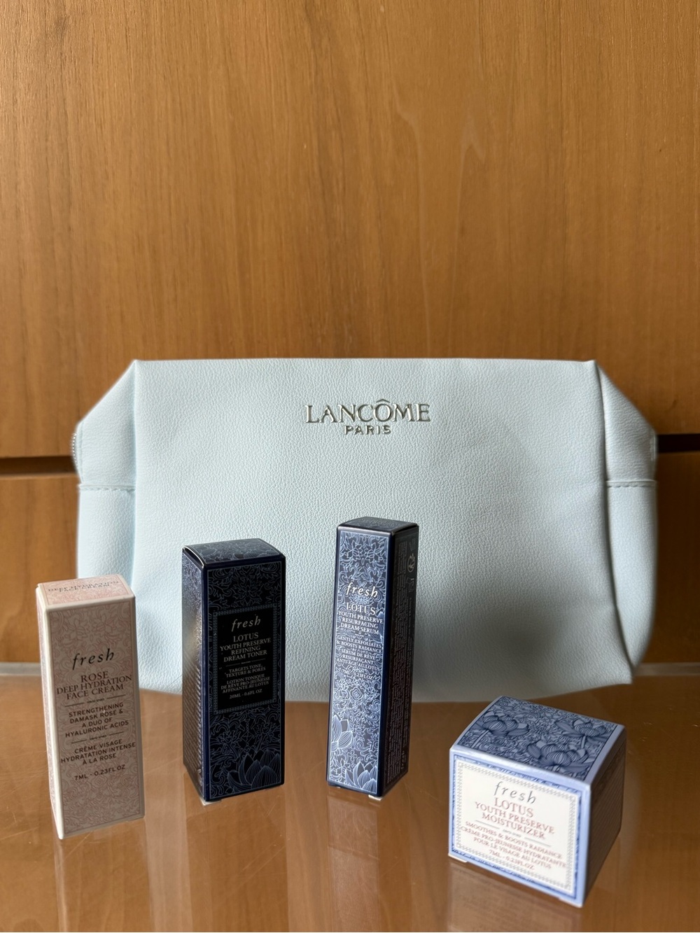 Lancôme Light Blue Cosmetic Pouch with Fresh Skincare Trial/Travel Set